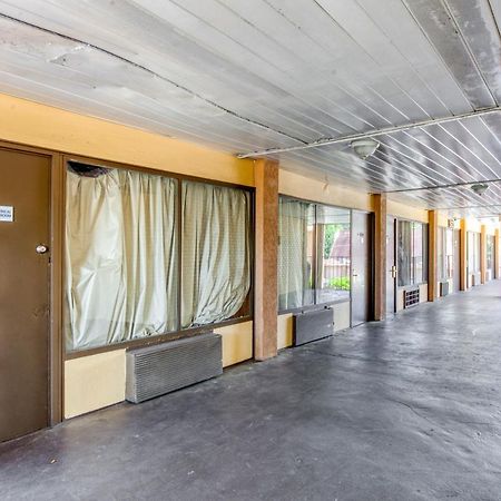 Oyo Hotel Decatur I-20 East & Wesley Club Dr 外观 照片