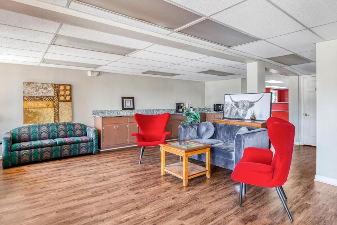 Oyo Hotel Decatur I-20 East & Wesley Club Dr 外观 照片