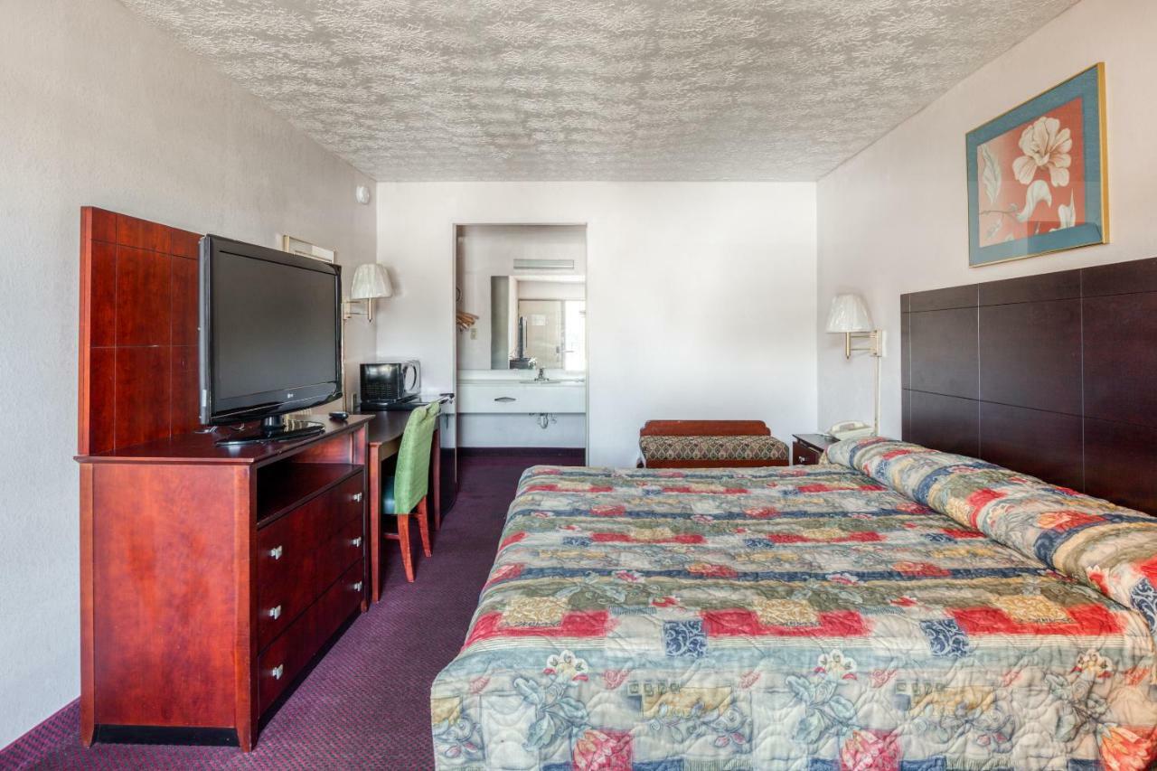 Oyo Hotel Decatur I-20 East & Wesley Club Dr 外观 照片